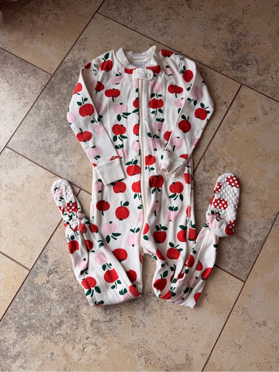 Hanna Andersson Other - Hanna Andersson 3T Apple Print Organic Cotton Footed Sleeper Pajamas